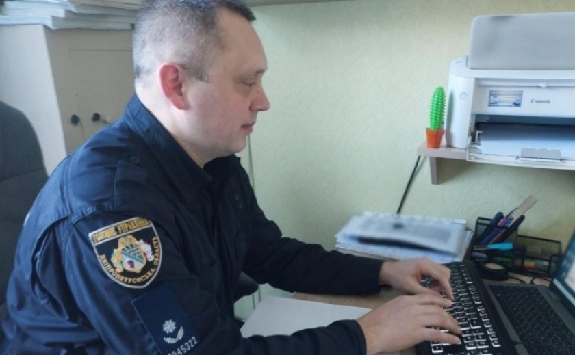 Відібрав гроші у чоловіка з інвалідністю: у Верхньодніпровську судитимуть 38-річного зловмисника