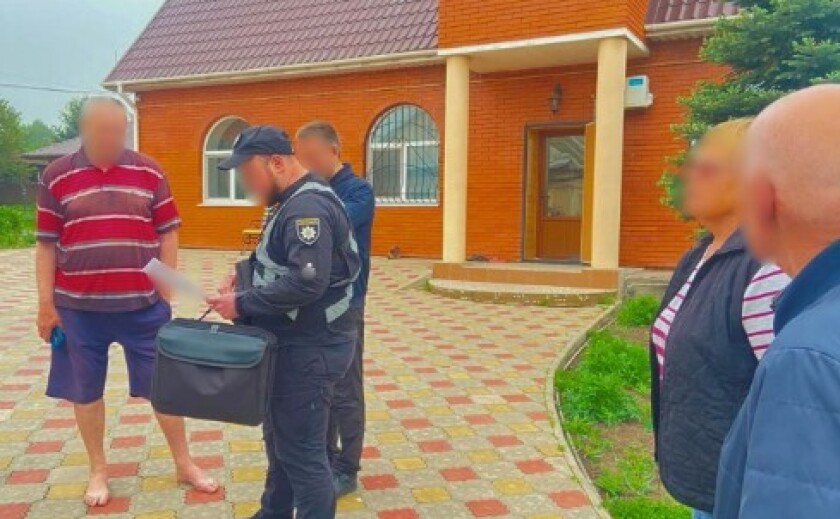 Понад 11 гектарів землі вартістю більше 6,5 млн грн через родичів і підставних осіб: на Запоріжжі викрито масштабну земельну схему голови громади