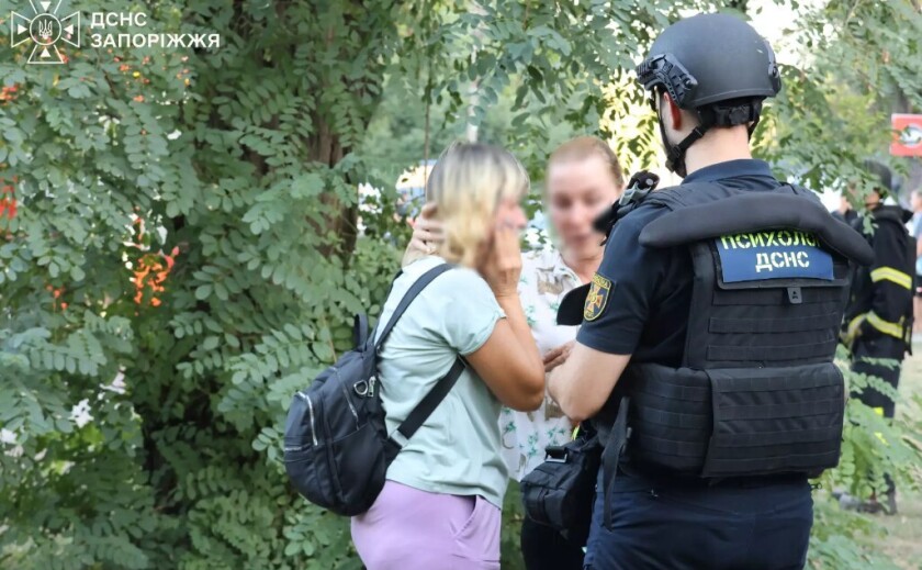 Запоріжжя: внаслідок ворожої атаки травмовано двох людей, серед них — підліток